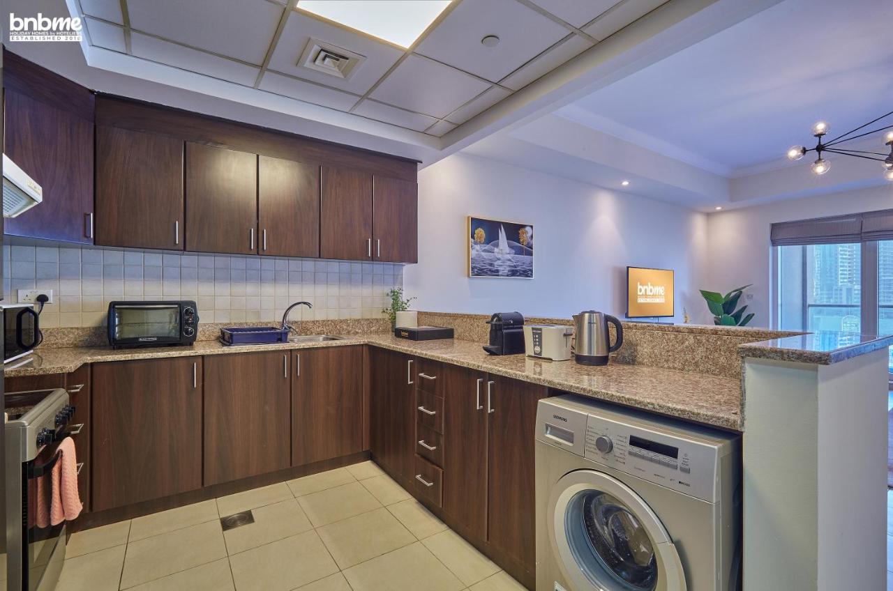 Bnbme - Churchill Tower Apartman Dubaj Kültér fotó